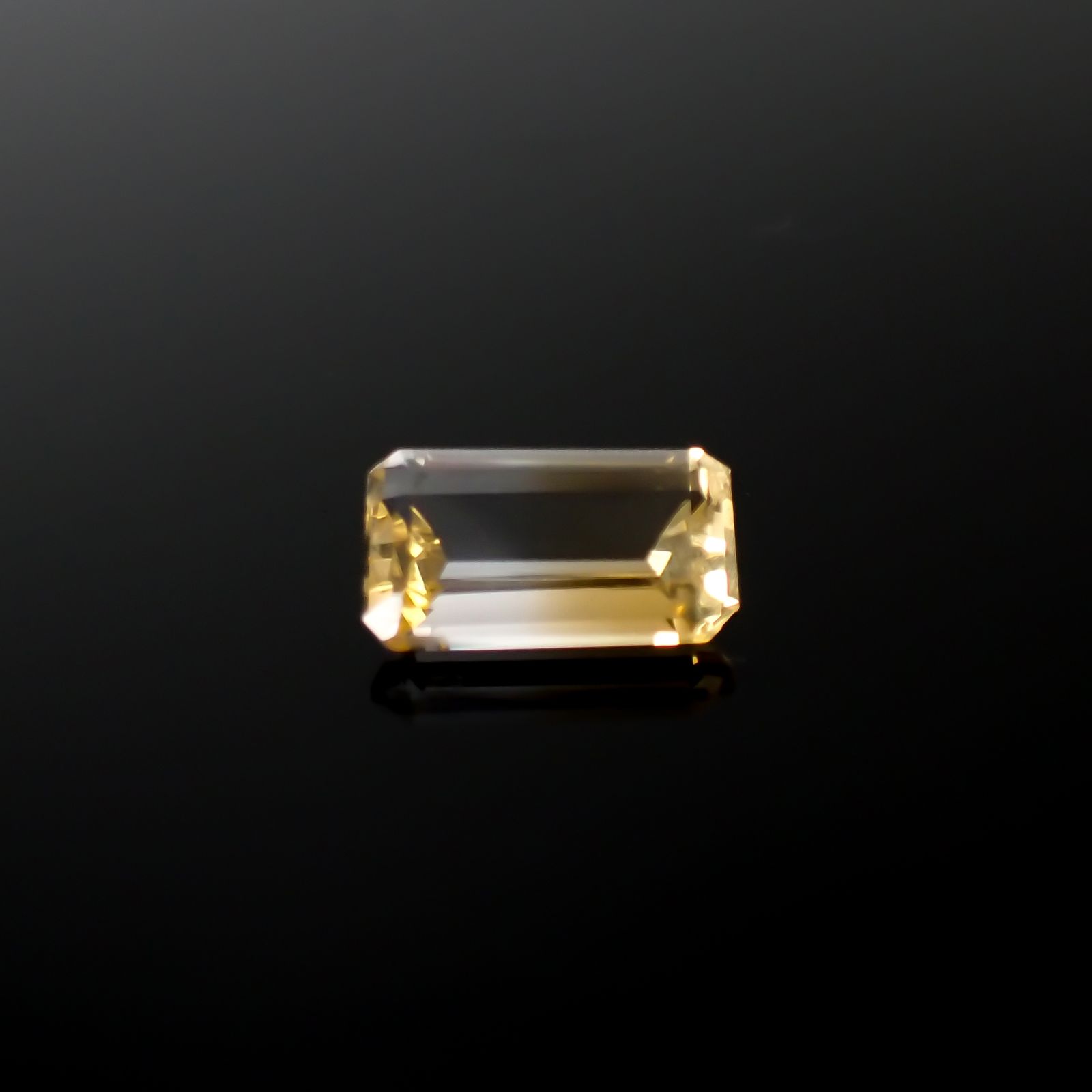 バイカラーシトリン ブラジル・ミナスジェライス州産 3.92ct[240326451]13.1x7.6mm前後