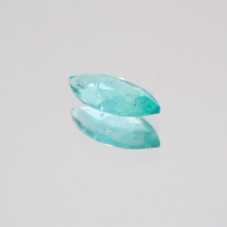 パライバトルマリン(宝石名トルマリン/別名パライバ・トルマリン) ブラジル産 0.22ct 識別済[20129256]6.2×3.2mm前後