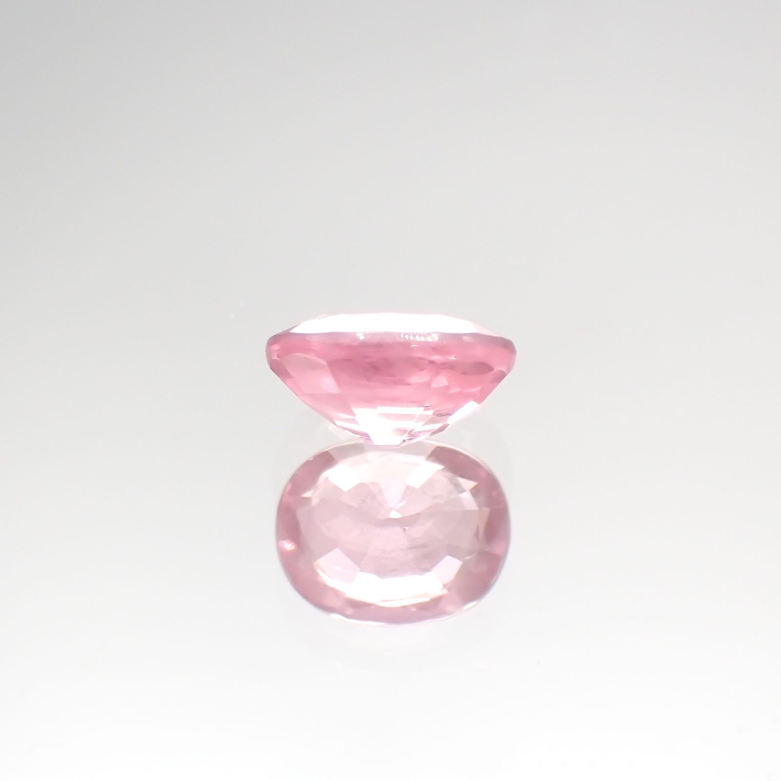 シルキーピンクスピネル(宝石名ピンク・スピネル) タンザニア産 0.86ct 識別済[240212896]6.4×5mm前後