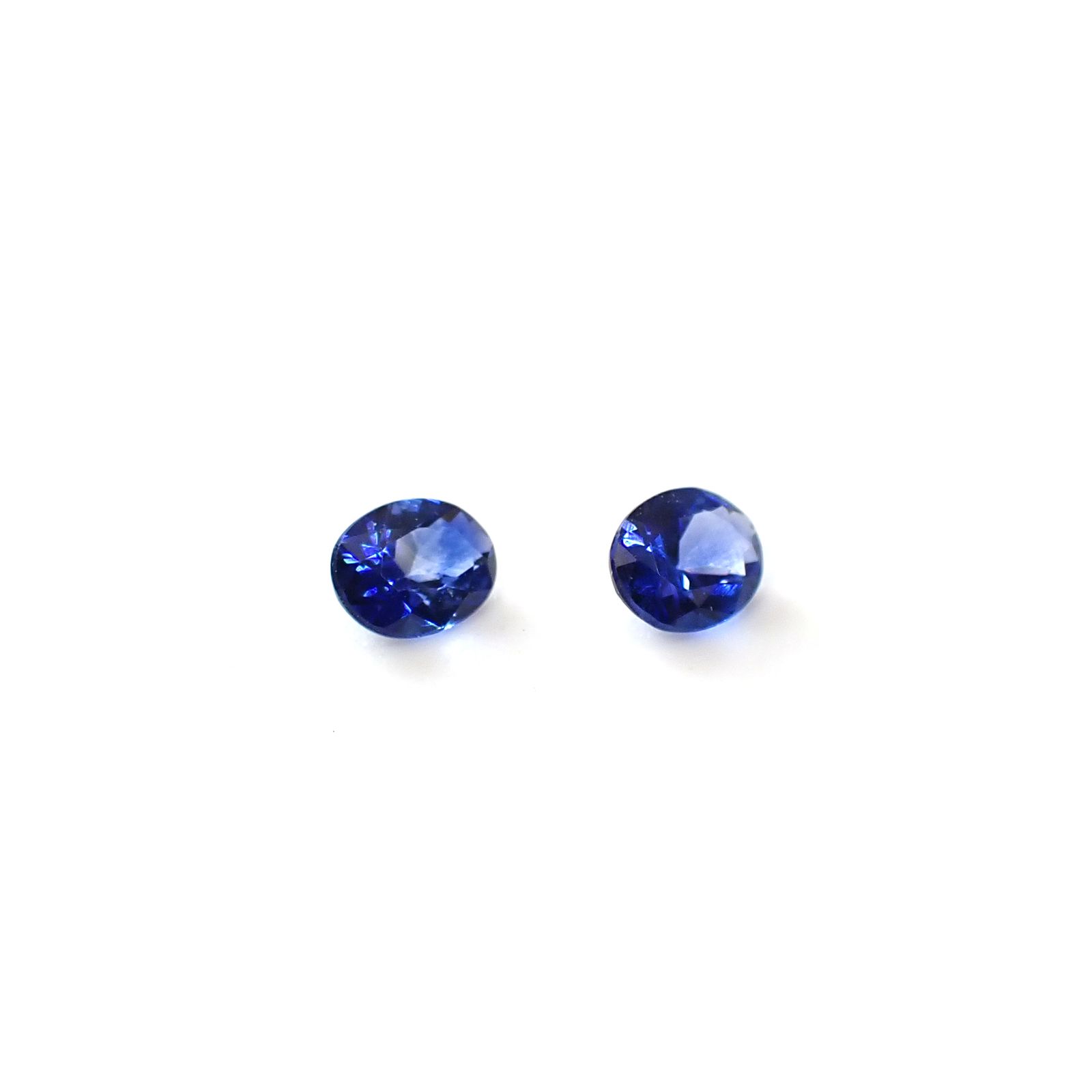 ◇ペアセット◇サファイア スリランカ/マダガスカル産 0.38ct(2pcs合計) [250830991]3.9x3.0-3.1mm前後