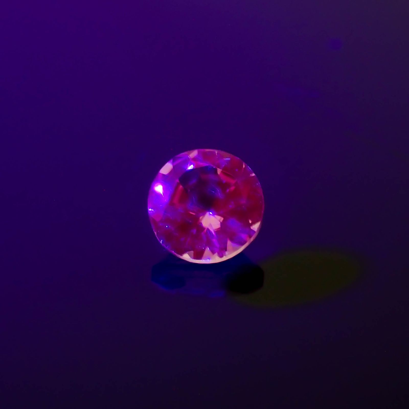 ドラゴンガーネット タンザニア産 0.30ct[230722963]3.9x3.9mm前後