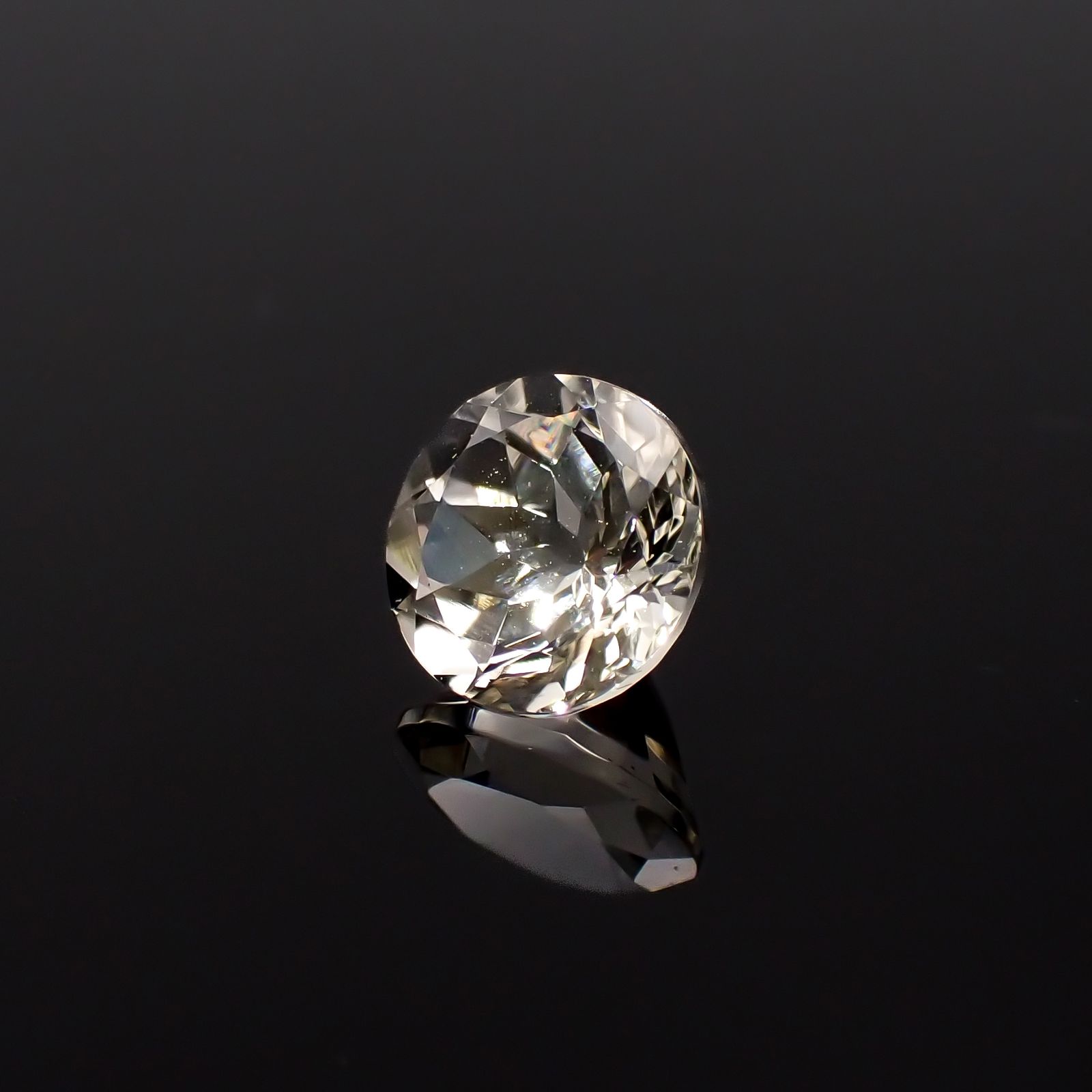 イエロースキャポライト フルオレッセンス(宝石名スキャポライト)タンザニア産 1.16ct 識別済[230722654]6.8x6.8mm前後