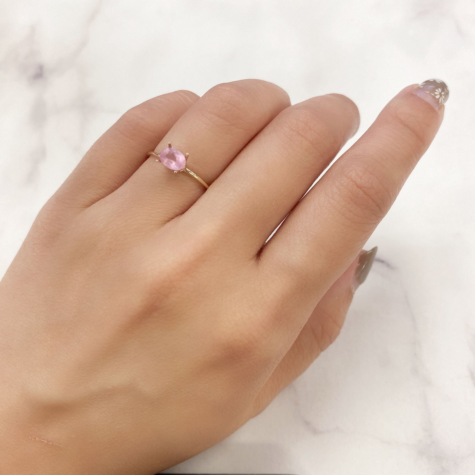 シルキーピンクスピネル(宝石名ピンク・スピネル) タンザニア産 0.64ct 識別済[210812905]6×4.4mm前後
