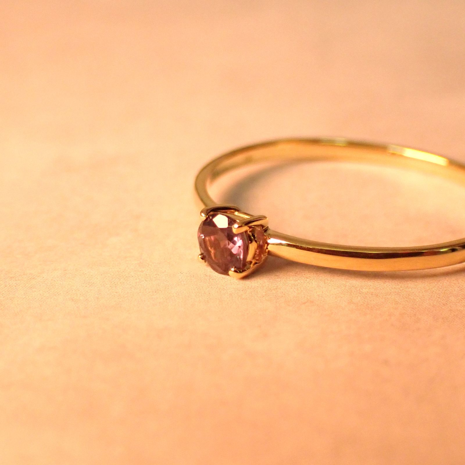 リング空枠：石留め▶アレキサンドライト（お客様製作例）