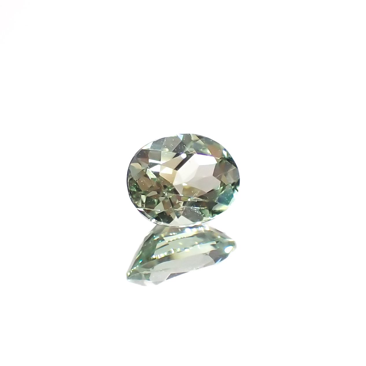 バナジウムコーネルピン(宝石名コーネルピン)タンザニア・タンガ州産 0.32ct 識別済[230320932]4.8x3.7mm前後