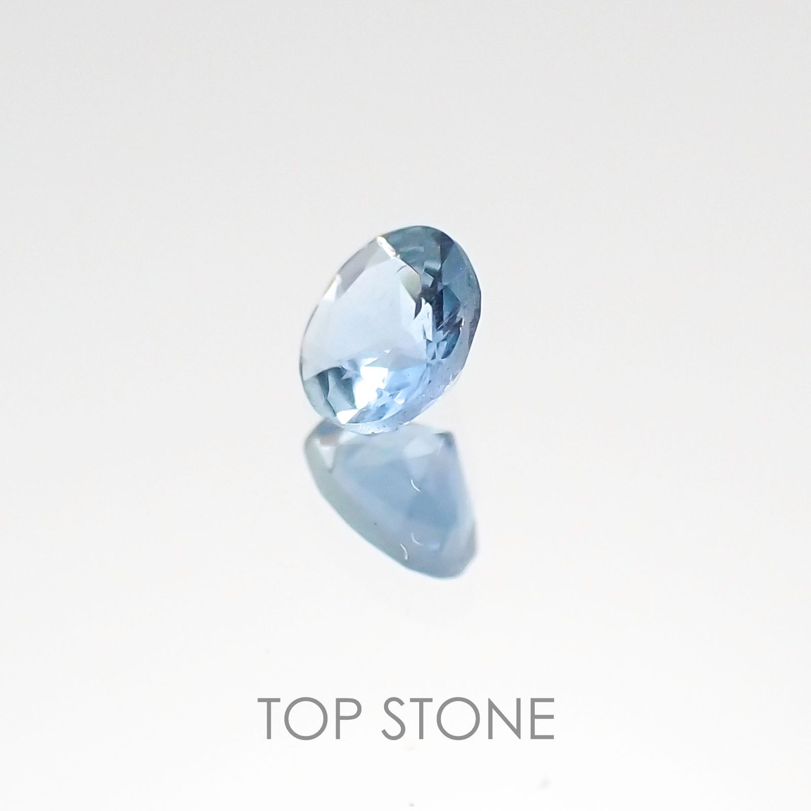 アクアマリン サンタマリアカラー(宝石名アクアマリン) モザンビーク産 0.12ct 識別済[20107047]3.4×3.4mm前後