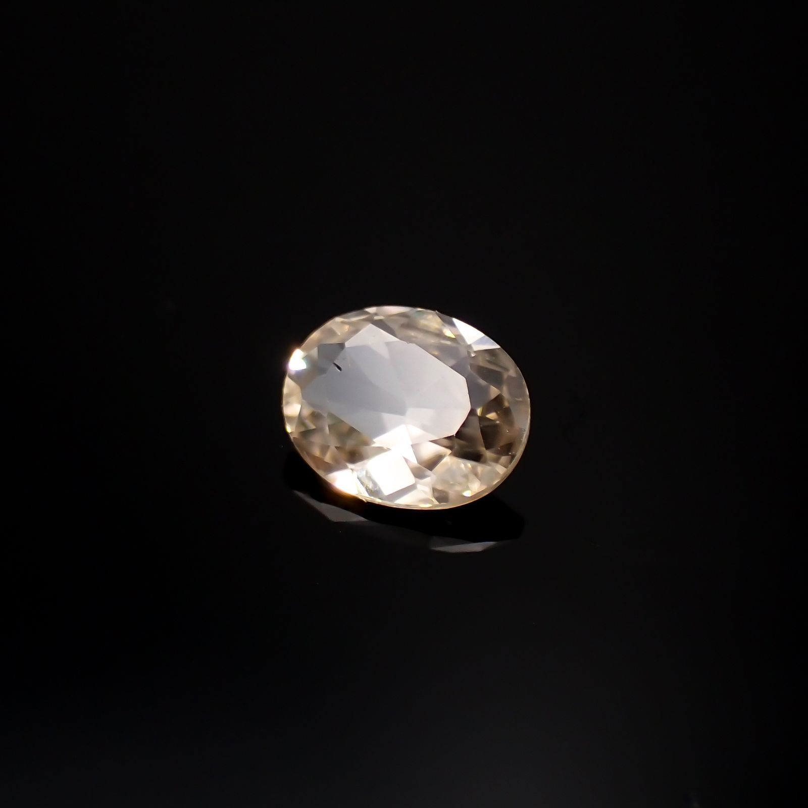 イエロージルコン(宝石名ジルコン)スリランカ/カンボジア産 1.09ct 識別済[231124190]7x5.7mm前後