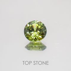 デマントイドガーネット(宝石名デマントイド・ガーネット)ロシア産 0.581ct ソ付(彩珠)[220717103]5.2x5.1mm前後