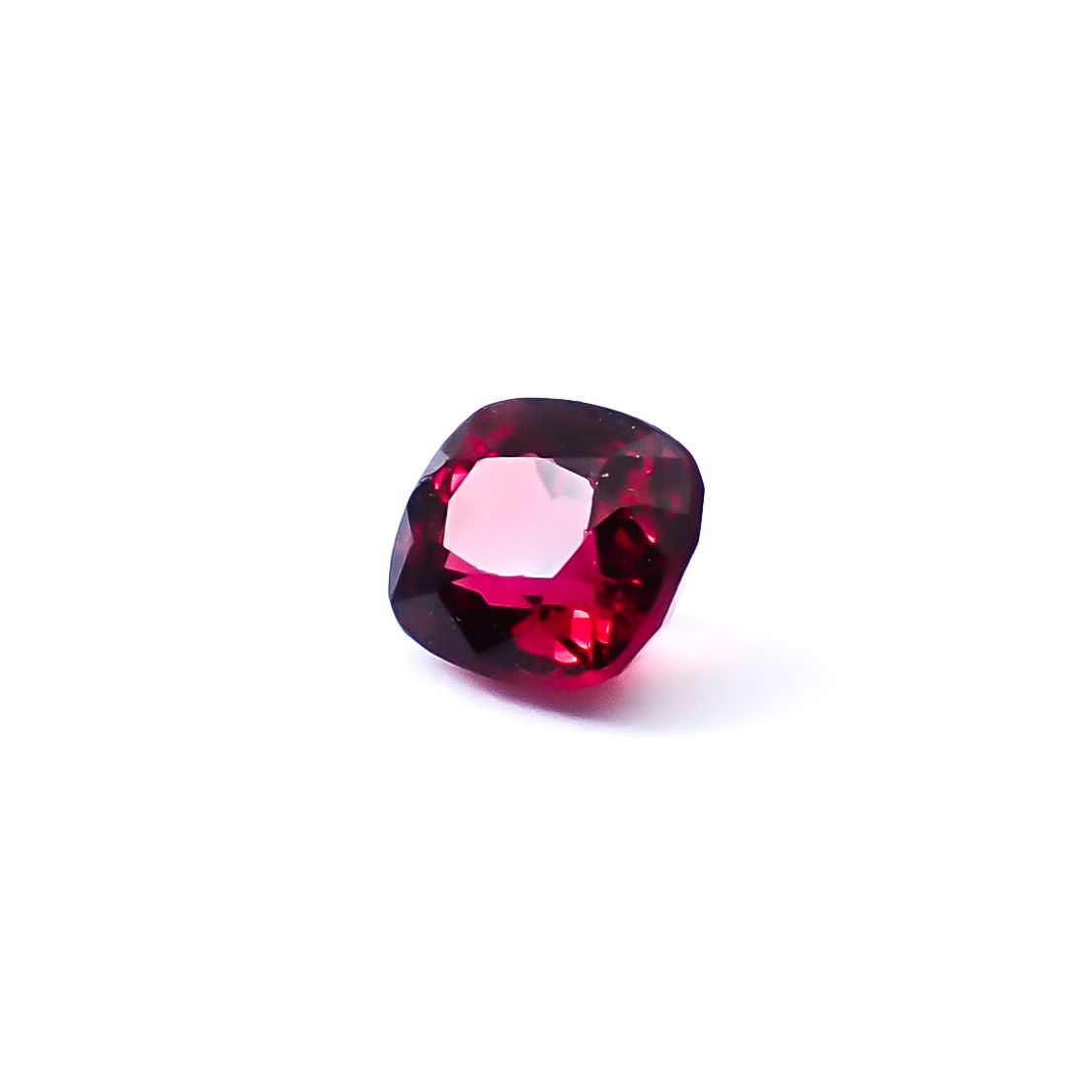 ジェダイスピネル(宝石名スピネル/別名ジェダイスピネル)ビルマ産 GUILD鑑付 0.48ct / 4.63x4.13mm前後 [260732535]