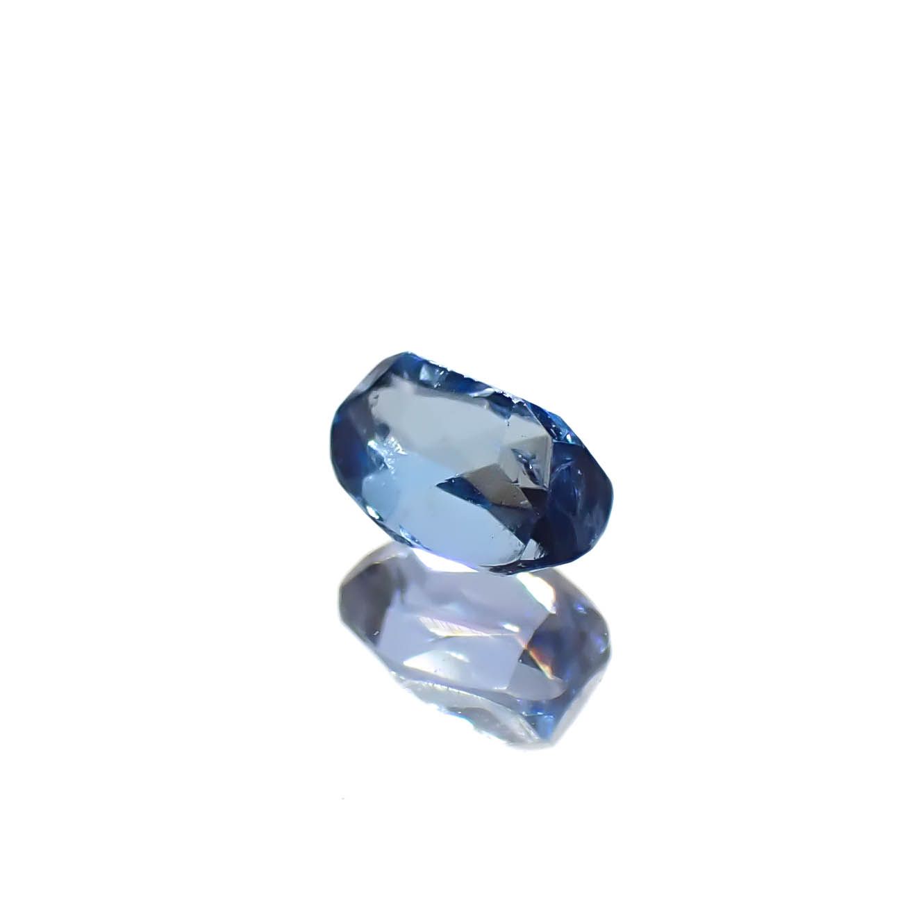タトゥーアクアマリン ブラジル・ミナスジェライス州タトゥー鉱山産 0.15ct[240627943]3.9x2.7mm前後