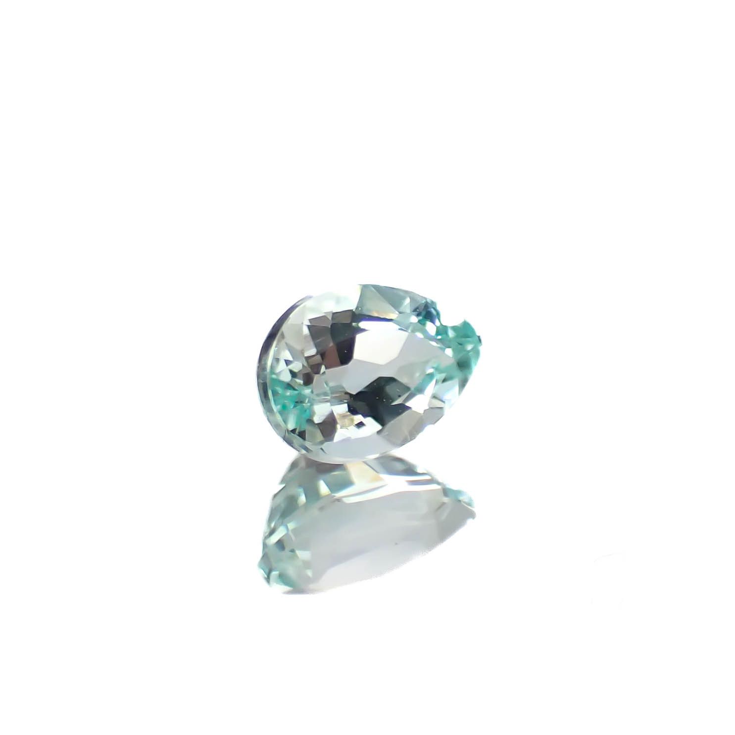 ミントベリル ナイジェリア産 0.36ct [250430199]5.5x3.9mm前後