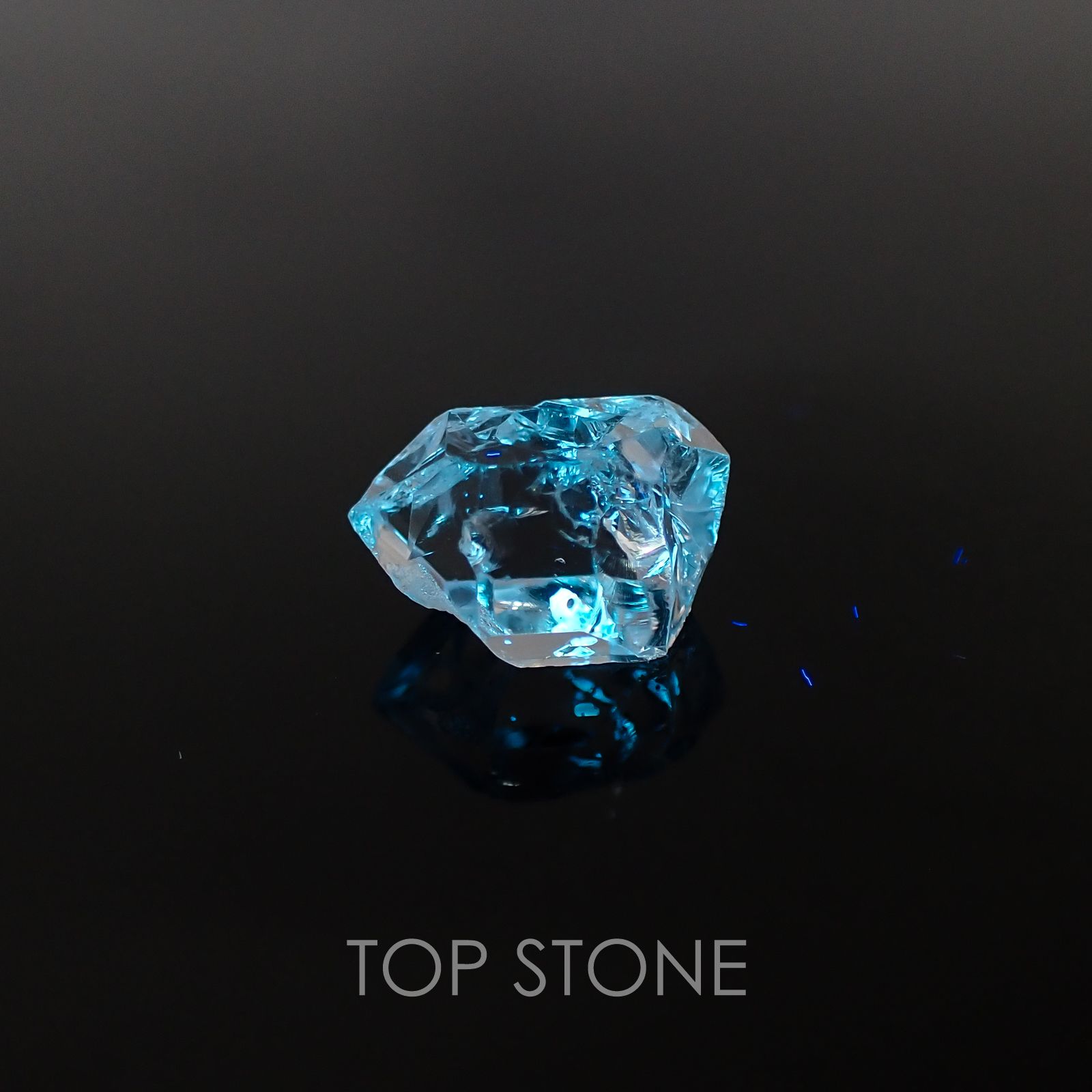 オイルインクォーツ パキスタン産 原石・結晶 4.94ct[20117535]12.8×8.9mm前後