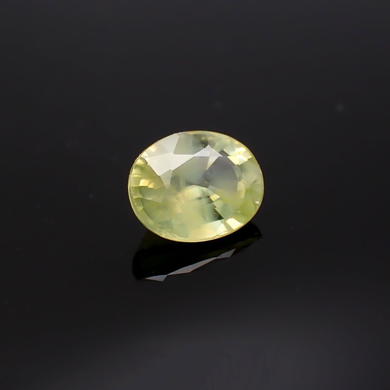 クリソベリル(宝石名クリソベリル)マダガスカル産 1.02ct 識別済[220817452]6.7x5.4mm前後