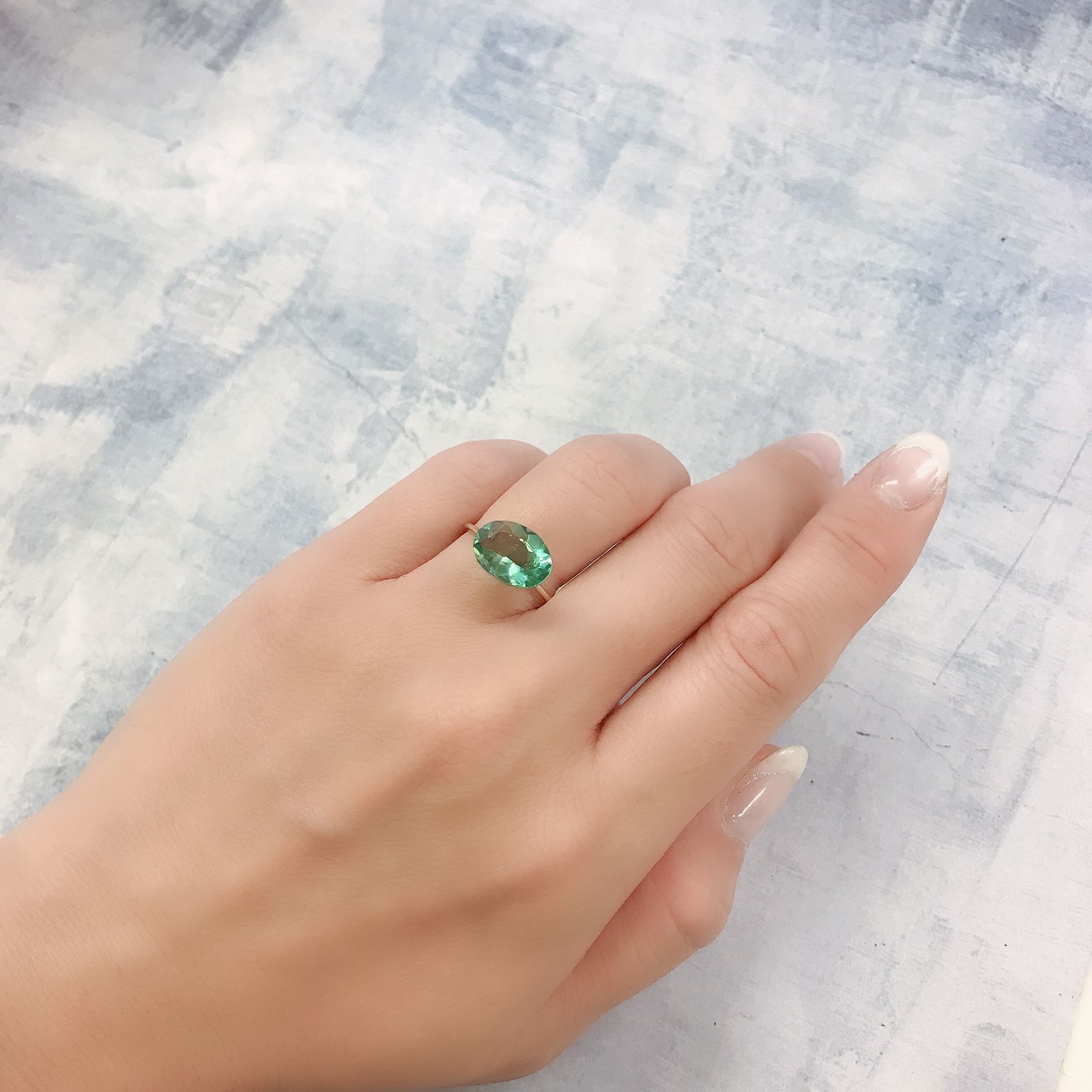 フローライト フルオレッセンス イギリス・ロジャリー鉱山産 3.35ct[220716920]11.6x8.2mm前後