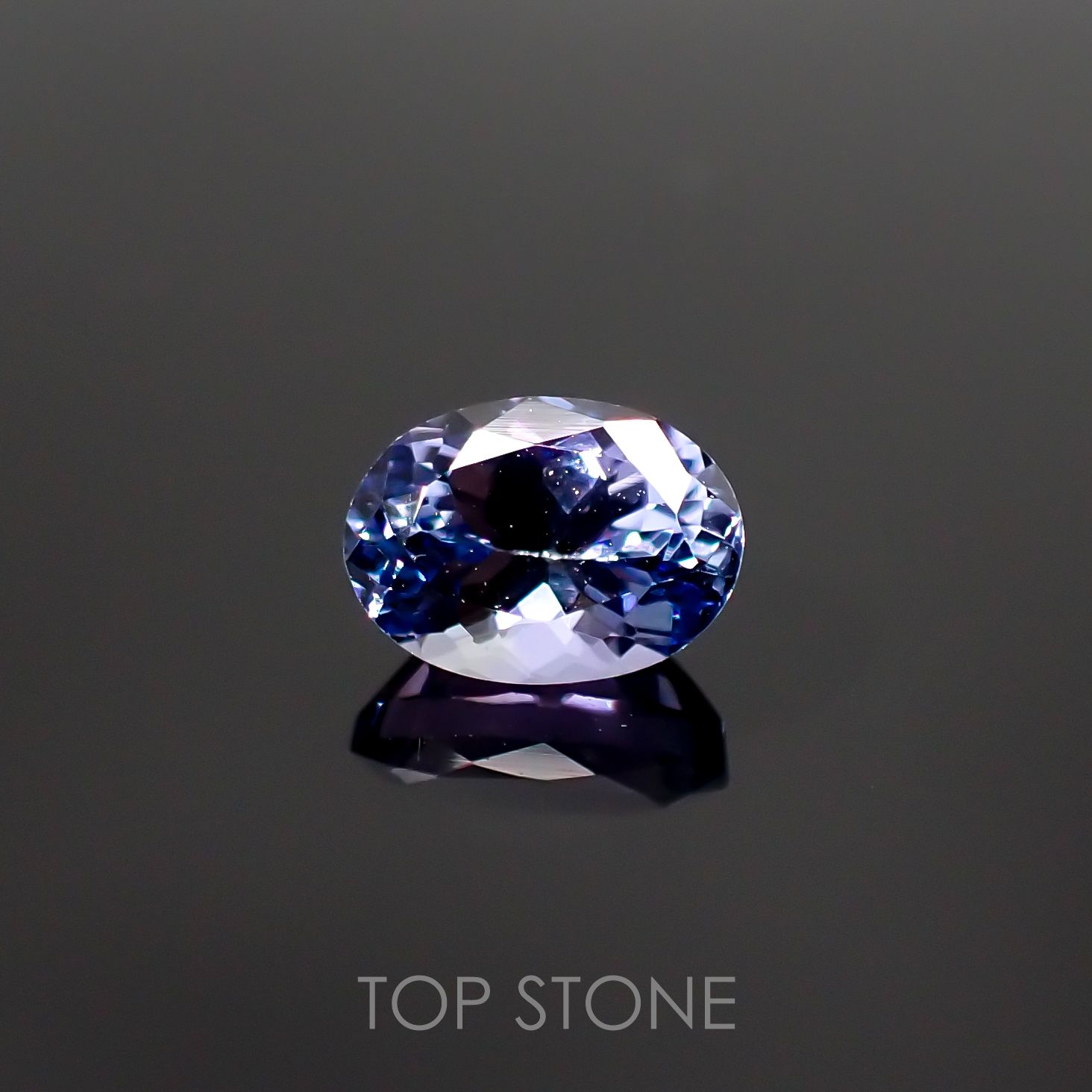 バイカラータンザナイト(ゾイサイト) タンザニア産 ルース 1.13ct[210812644]7.1×5.2mm前後
