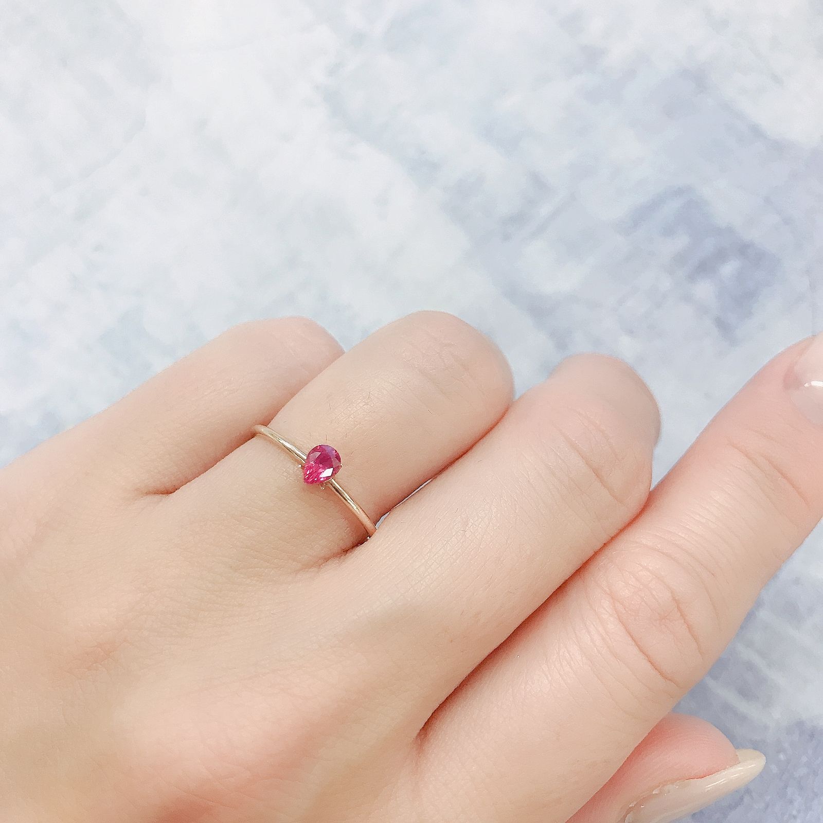 ピンクサファイア(宝石名サファイア)タンザニア・ウィンザー産 0.27ct 識別済[220616163]4.4x3.2mm前後
