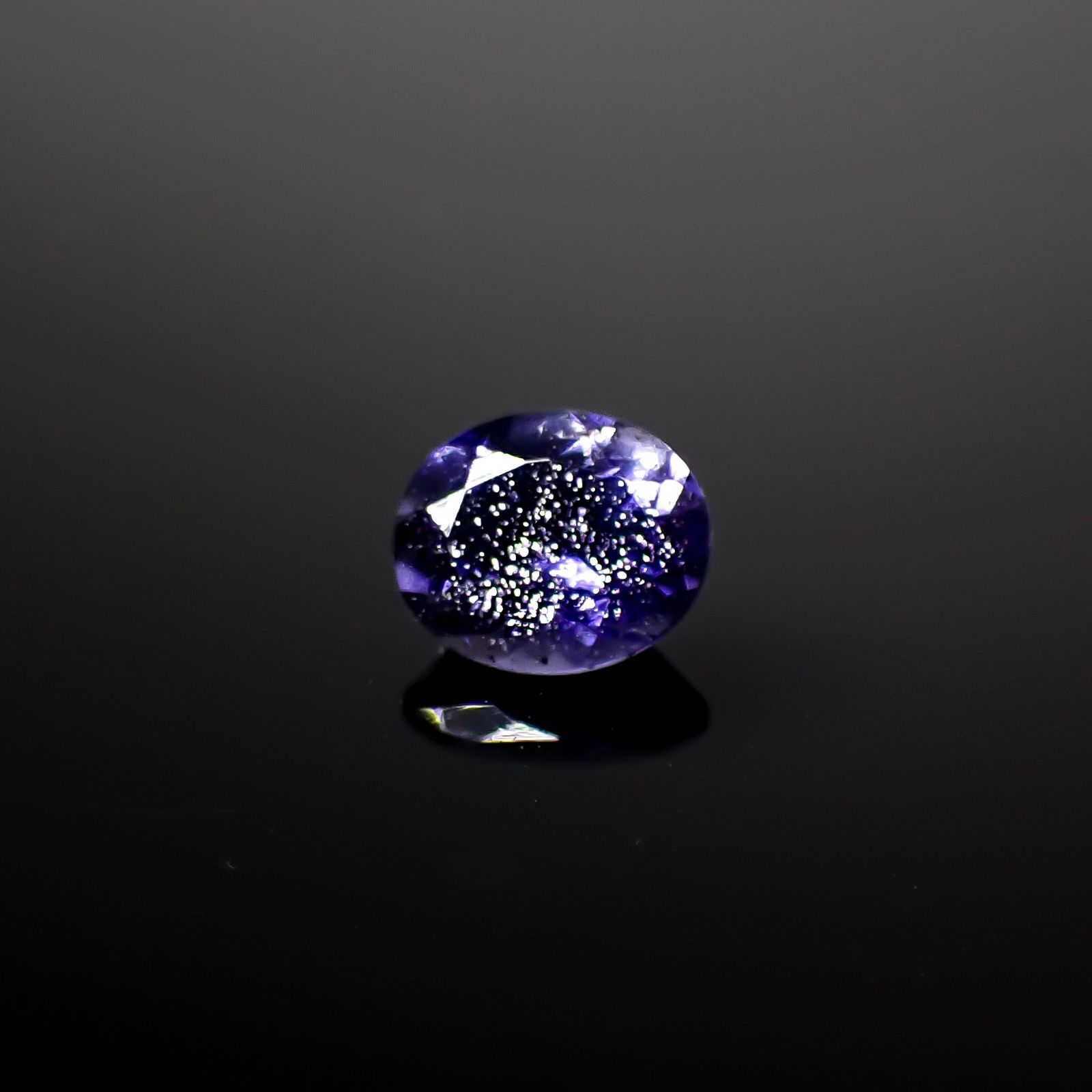 アイオライトサンストーン インド/ブラジル産 0.59ct[240928843]6.1x5mm前後