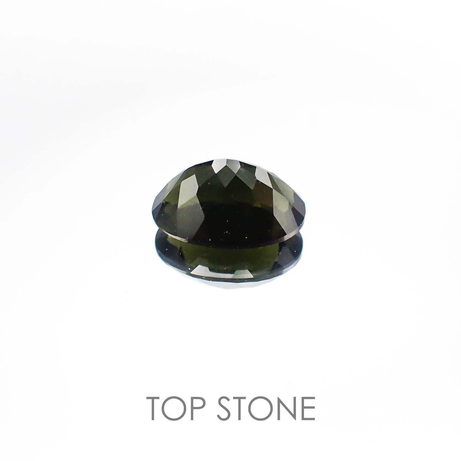 <ランダムセレクト1個販売> モルダバイト(宝石名モルダバイト) オーバルカット 発見地：旧チェコスロバキア 7.50ct前後 識別済[20074015]16×12mm前後