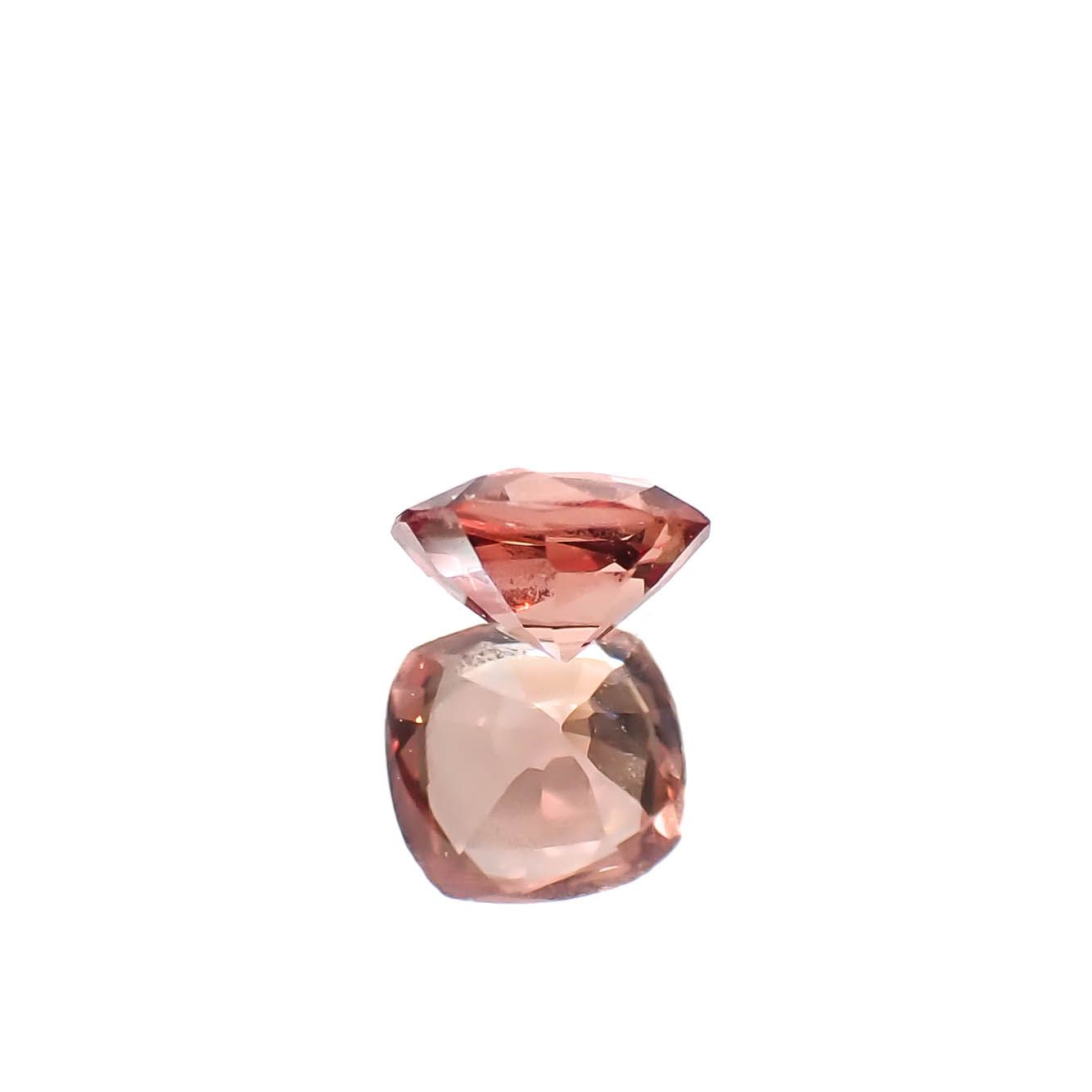 オレンジスピネル(宝石名スピネル)タンザニア産 0.40ct 識別済[250530343]4.5x4.4mm前後