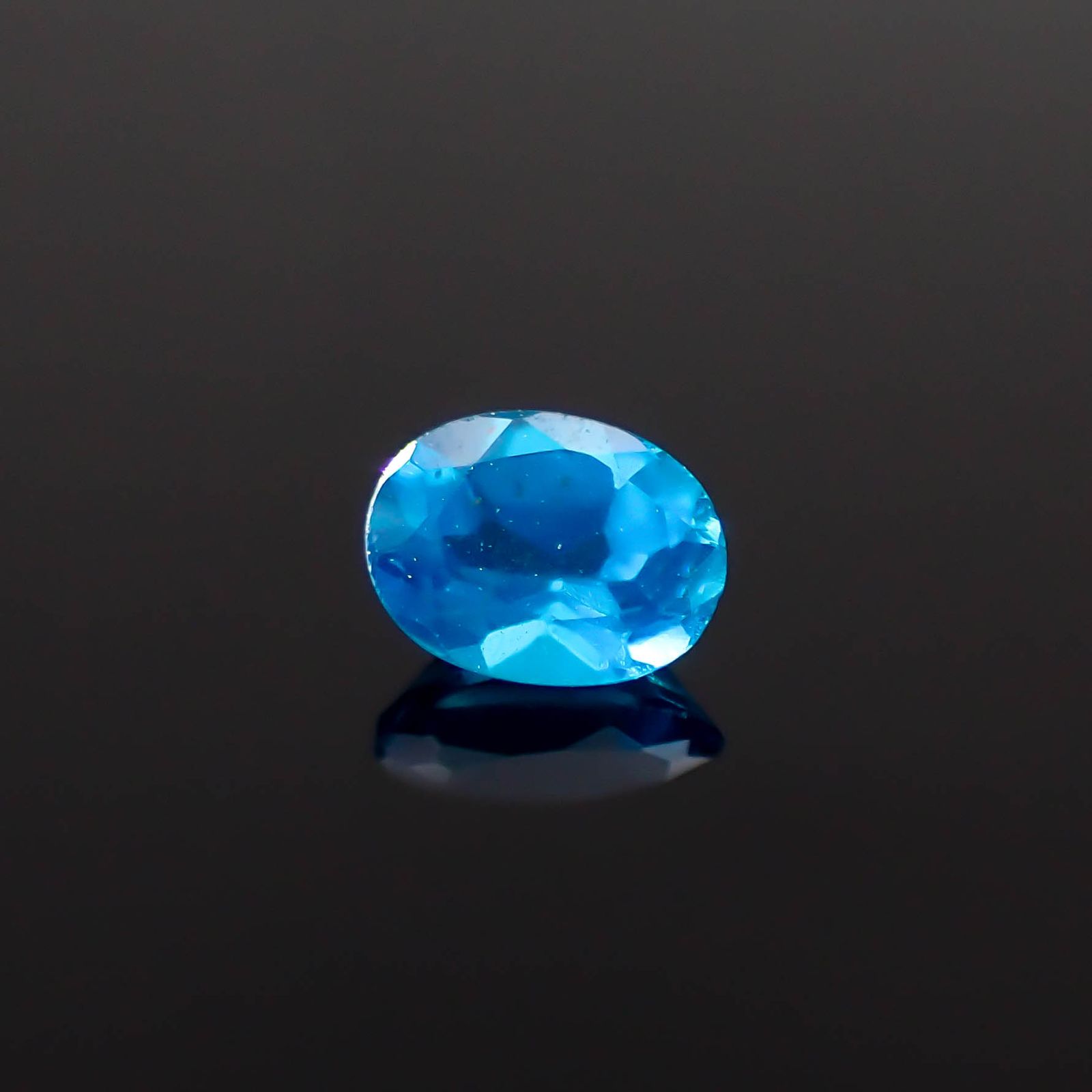 ネオンブルーアパタイト マダガスカル産 0.16ct[240628103]3.8x2.8mm前後