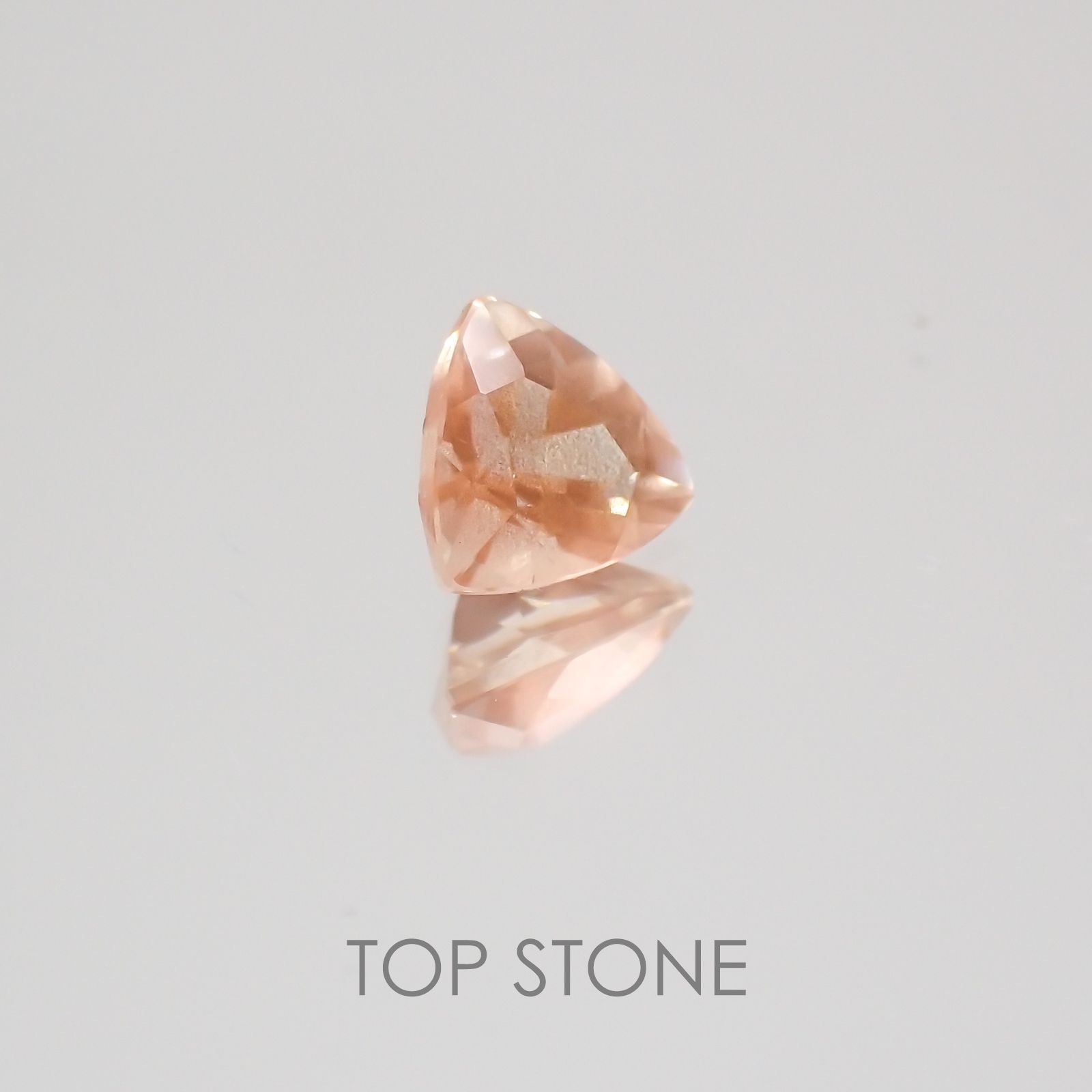 オレゴンサンストーン アメリカ産 ルース 0.4ct[20128879]5×5mm前後