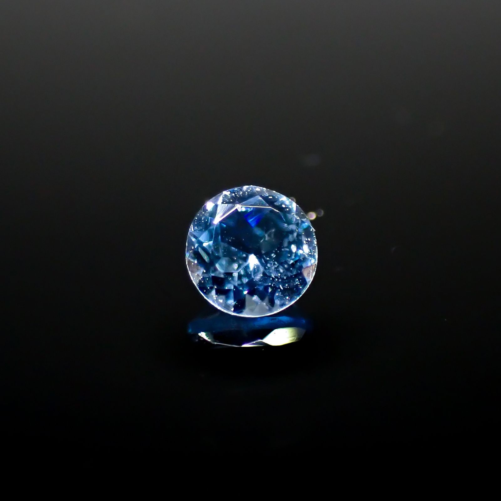 サンタマリアアクアマリン ブラジル産 0.15ct[240225987]3.4x3.4mm前後