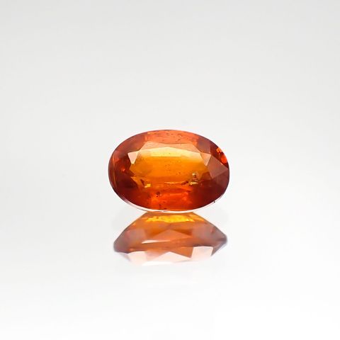 オレンジカイヤナイト(宝石名カイヤナイト) ネパール産 0.95ct 識別済[210812446]7×5mm前後