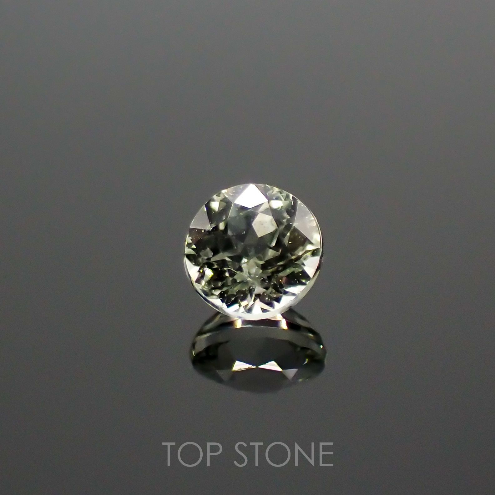 リューコガーネット ビルマ産 ルース 0.14ct[210711544]3×2.9mm前後