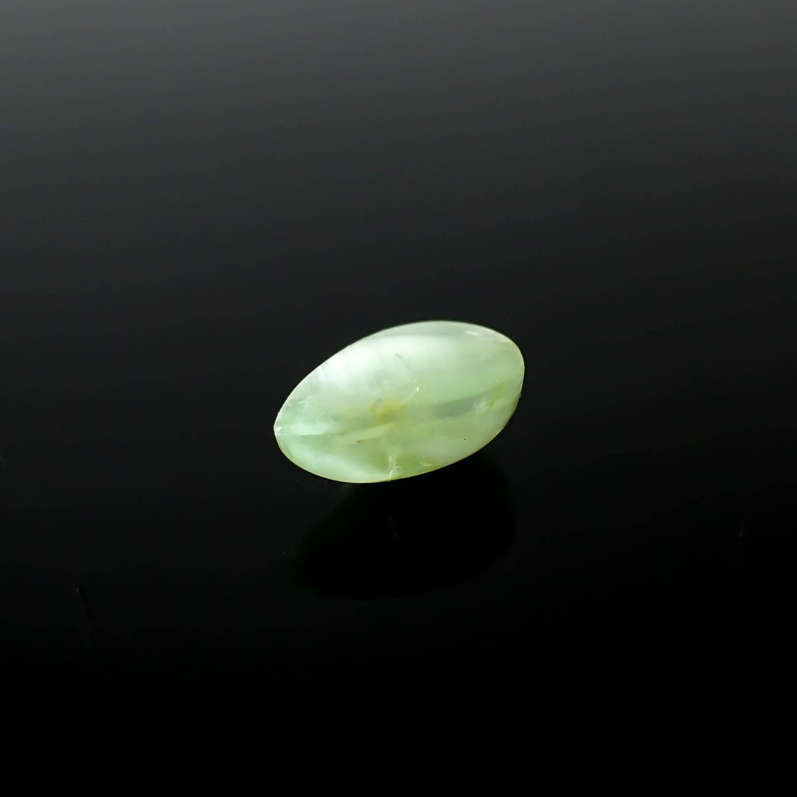 バナジウムコーネルピンキャッツアイ(宝石名コーネルピン)タンザニア産 0.88ct 識別済[240125871]7.4x4.6mm前後