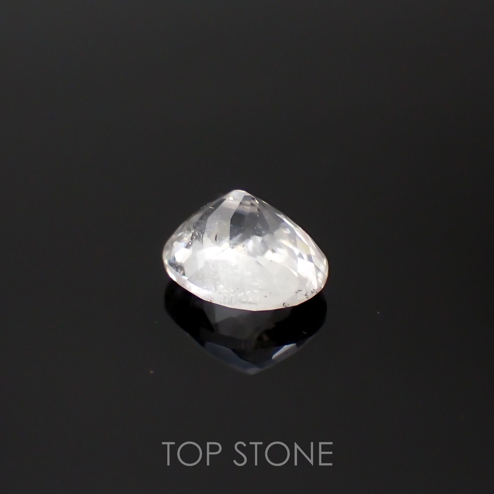 フェナカイト(宝石名フェナカイト)マダガスカル産 1.11ct 識別済[220817210]7.2x5.9mm前後