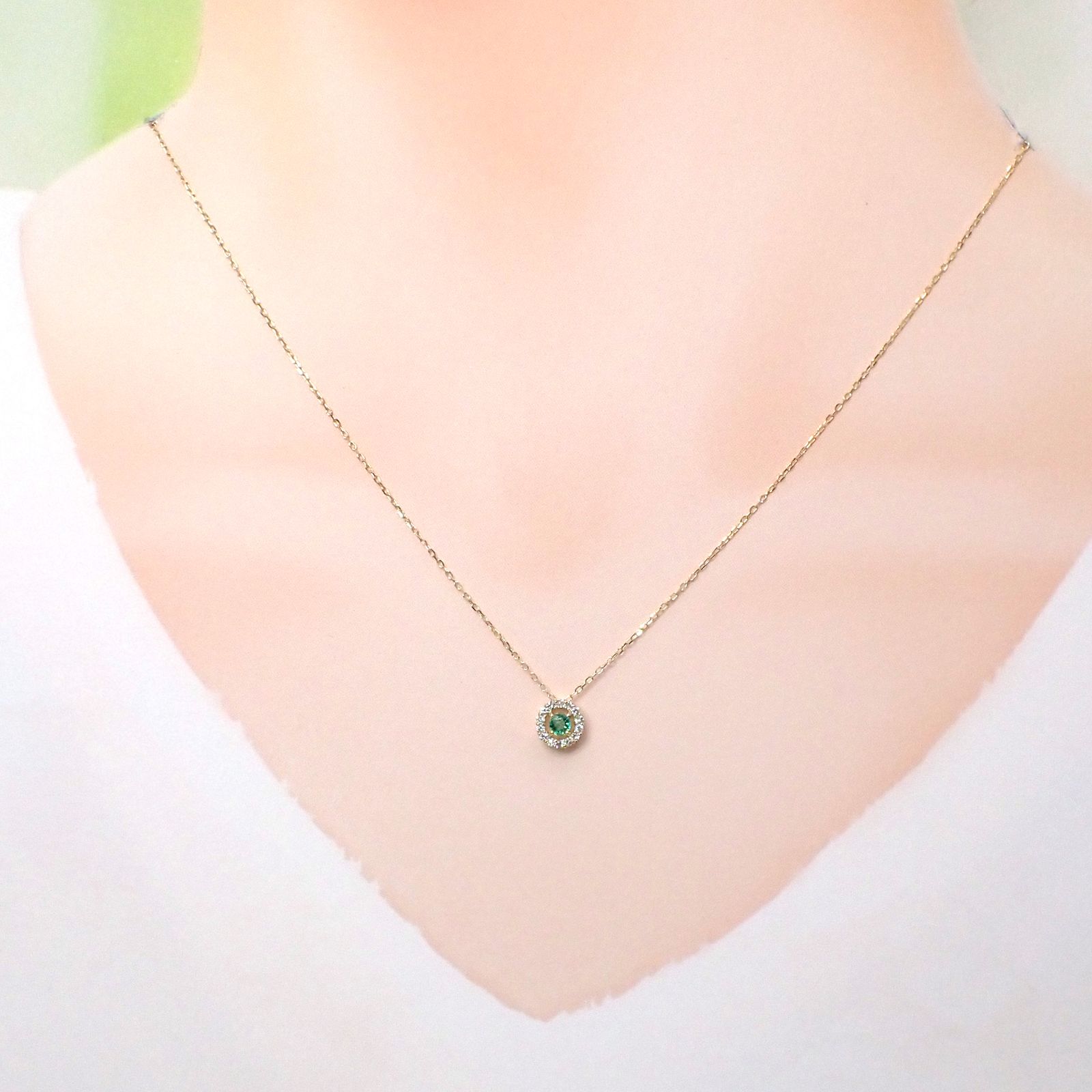 ◇K18 Briller（ブリエ）◇ダイヤモンド×エメラルド | 6.5mmタイプ [取り巻きデザインチャーム/ペンダントトップ※チェーン別売り]