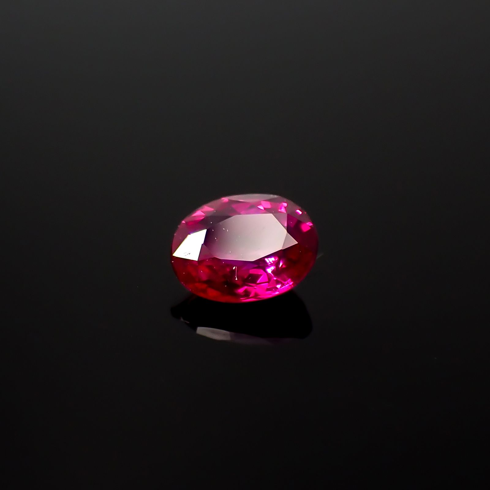 ルビー 非加熱 ビルマ産 0.28ct[240628044]4.2x3.4mm前後