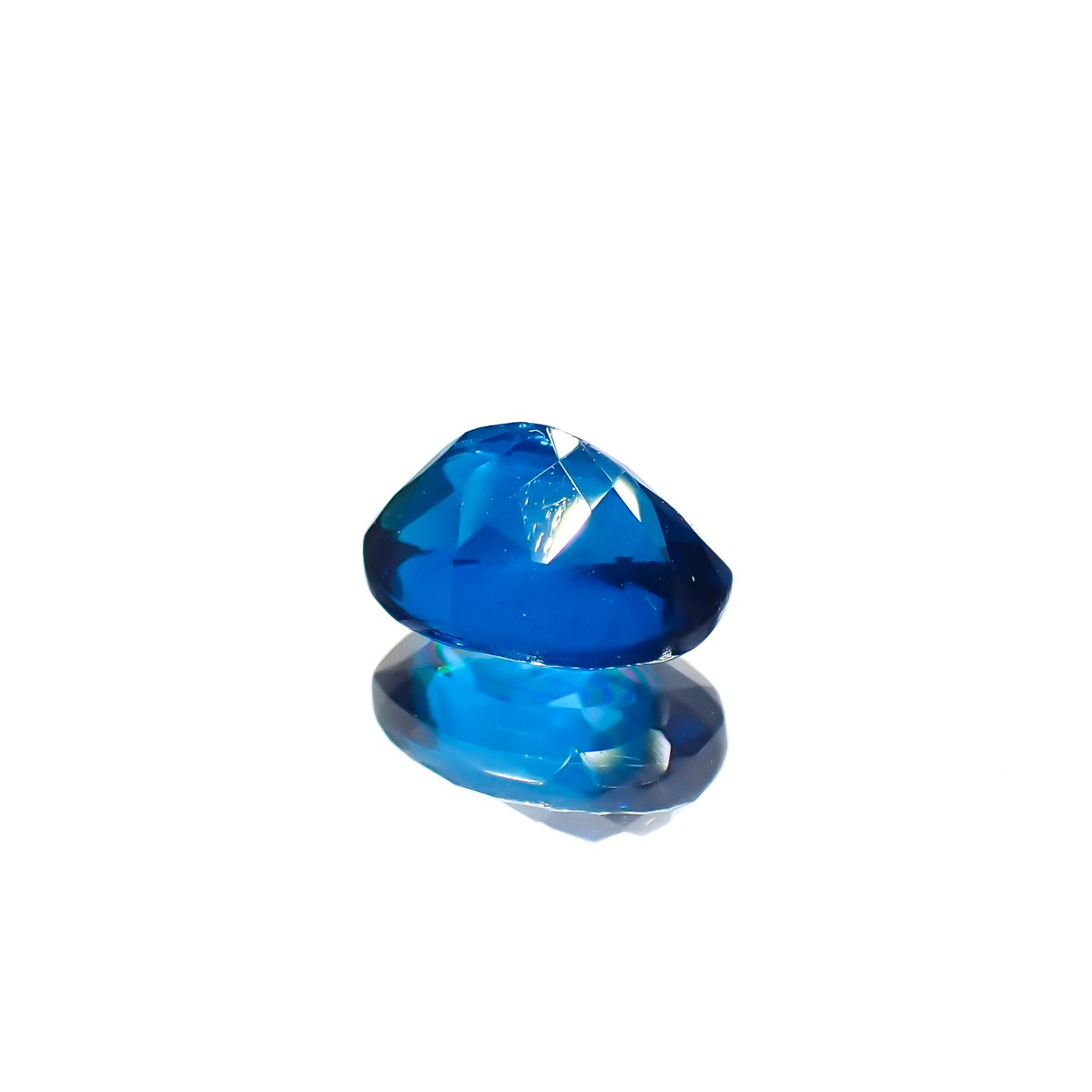 ディープブルーアパタイト  マダガスカル産 0.90ct[230421660]6.8x5mm前後