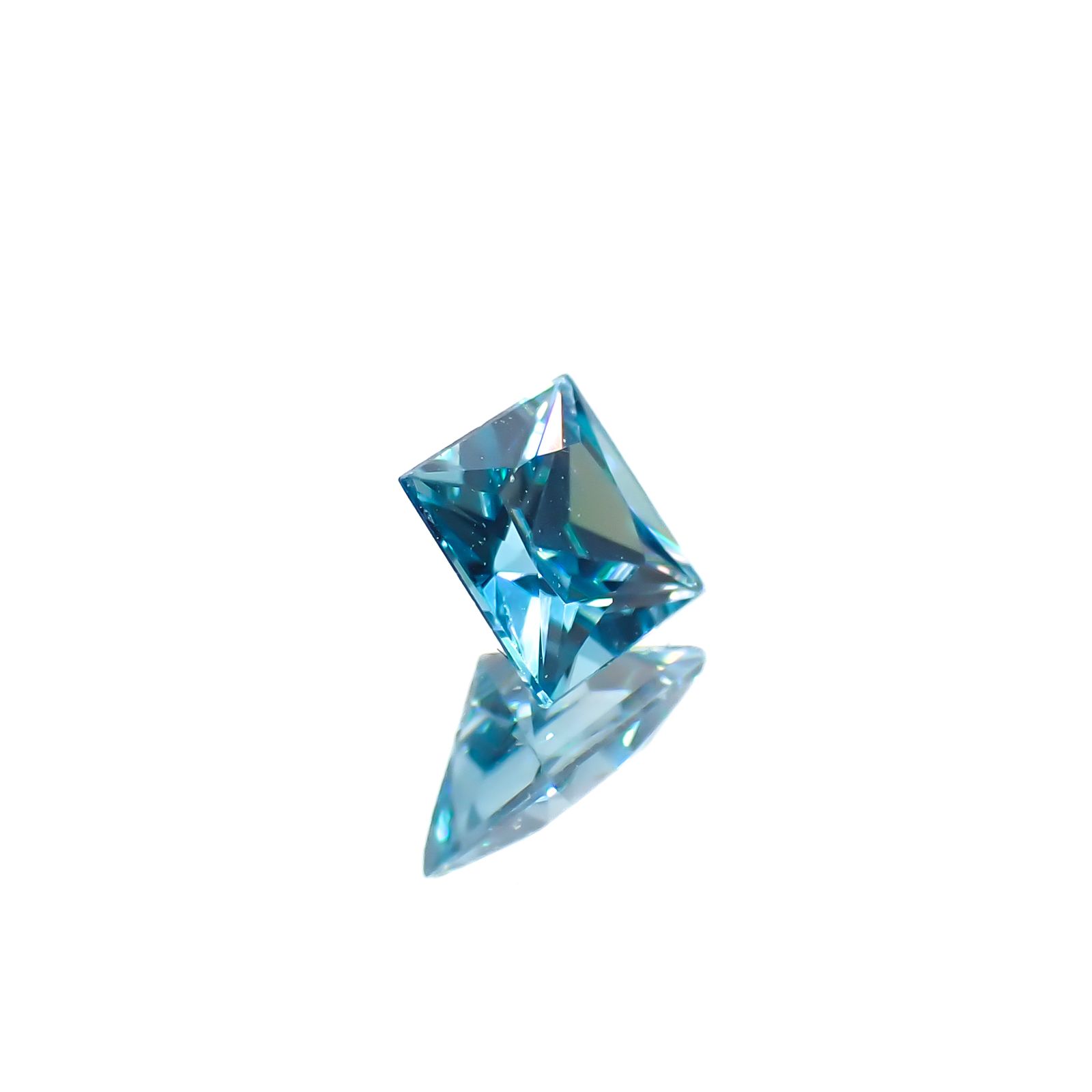 ◇プリンセスカット◇ブルージルコン カンボジア産 0.45ct[240728502]3.9x3.9mm前後