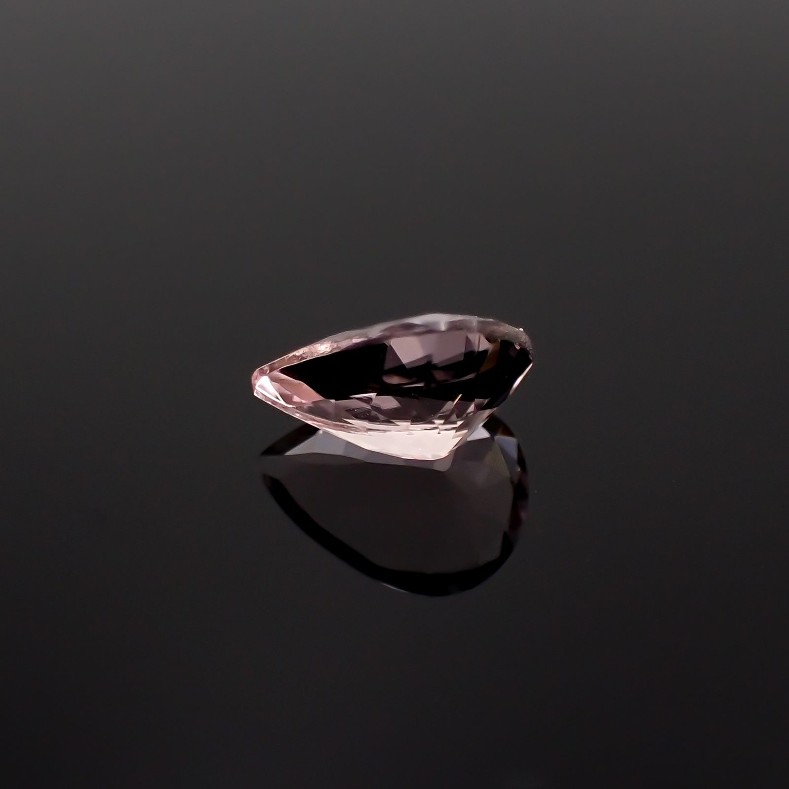 モルガナイト ブラジル産 0.85ct[230421790]8x6mm前後