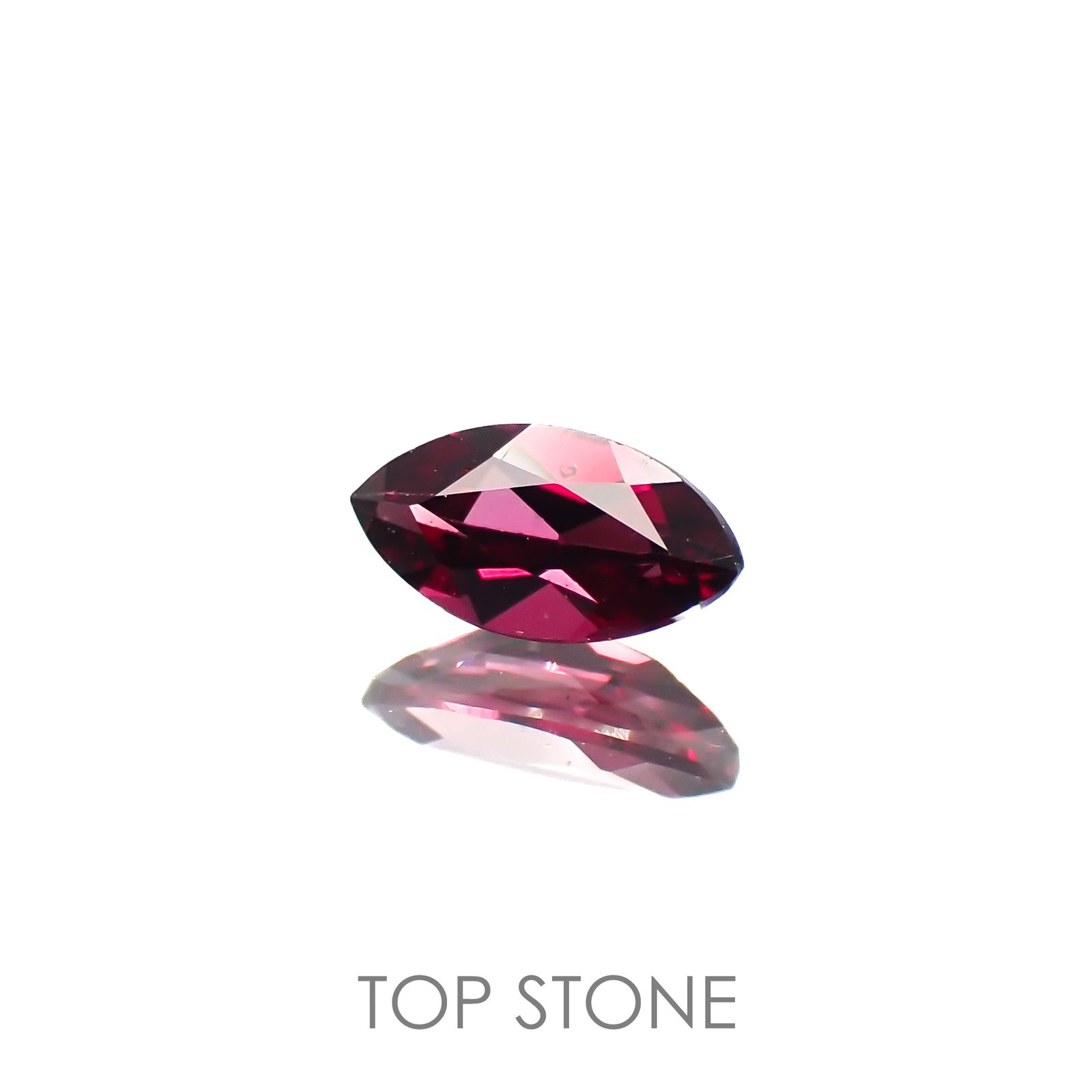 クロムパイロープガーネット(宝石名(含クロム) パイロープ・ガーネット)アメリカ・アリゾナ州産 0.19ct 識別済[221018404]5.1x2.7mm前後