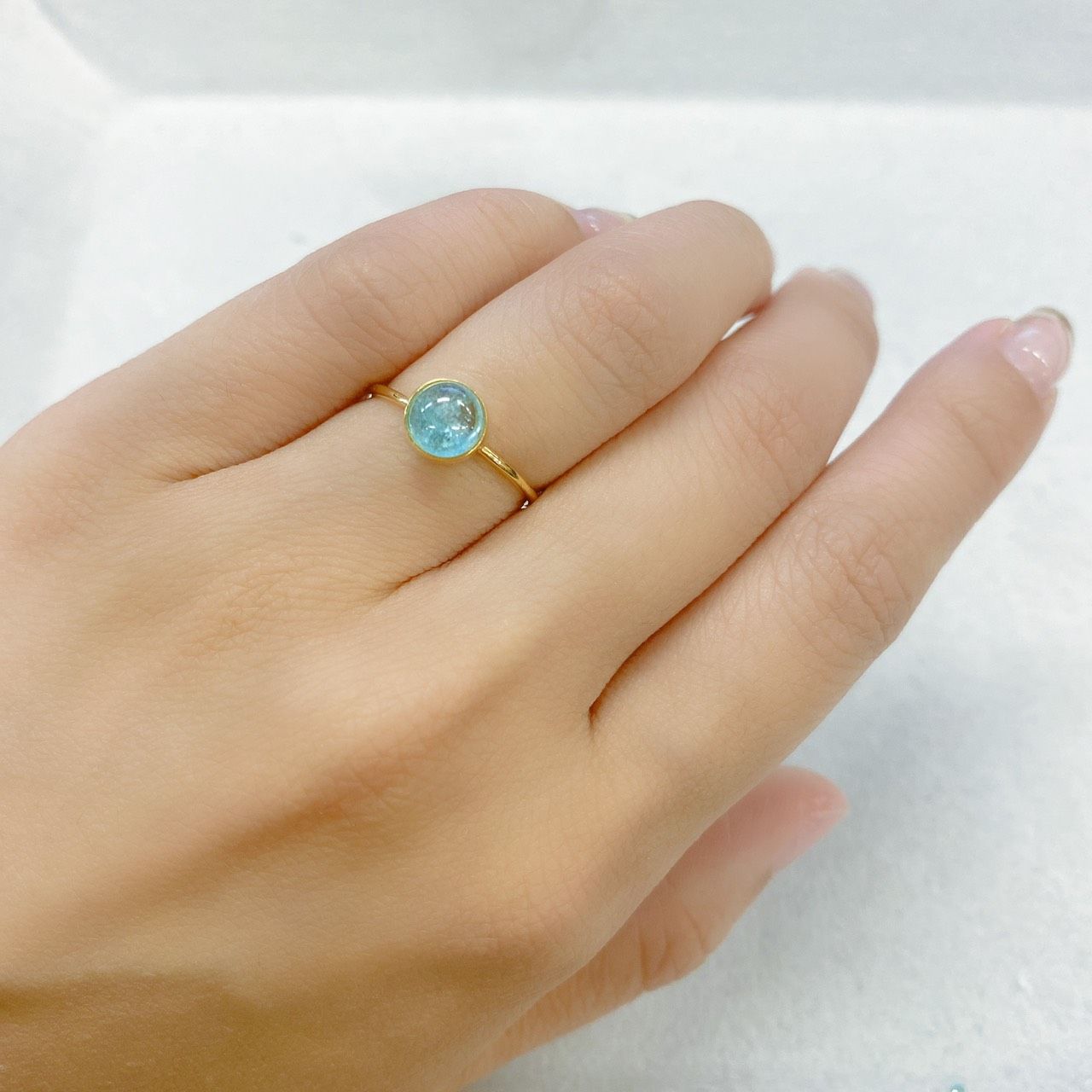 バイカラーパライバトルマリン ブラジル・キントス鉱山産0.84ct[210812197]6.2×6.2mm前後