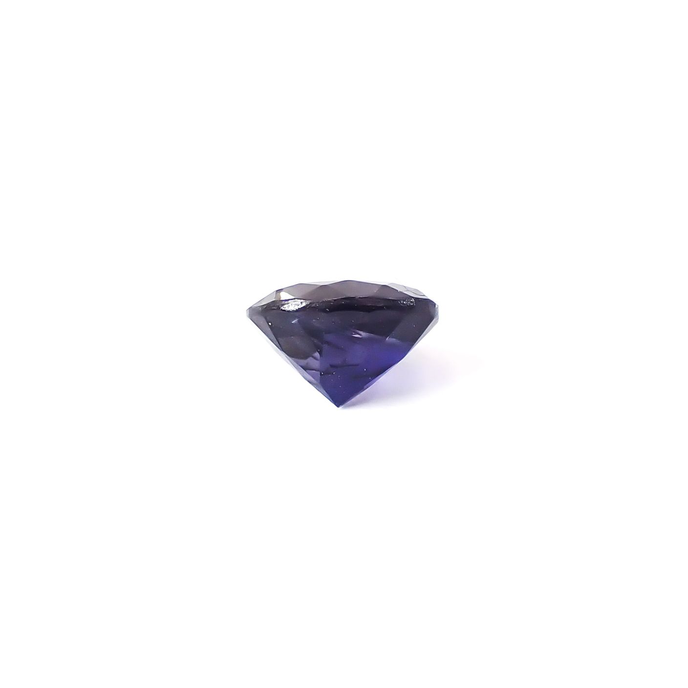 アイオライト タンザニア産 1.11ct / 7.2x7.1mm前後 [260231745]