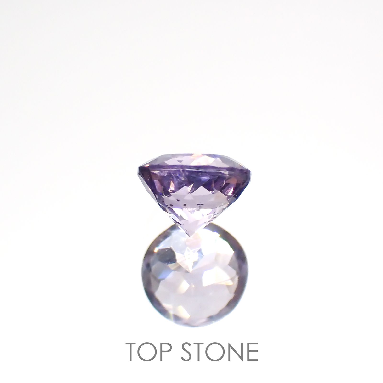 マリアライト(宝石名パープル・スキャポライト)スリランカ産 0.37ct 識別済[220114872]4.7x4.6mm前後