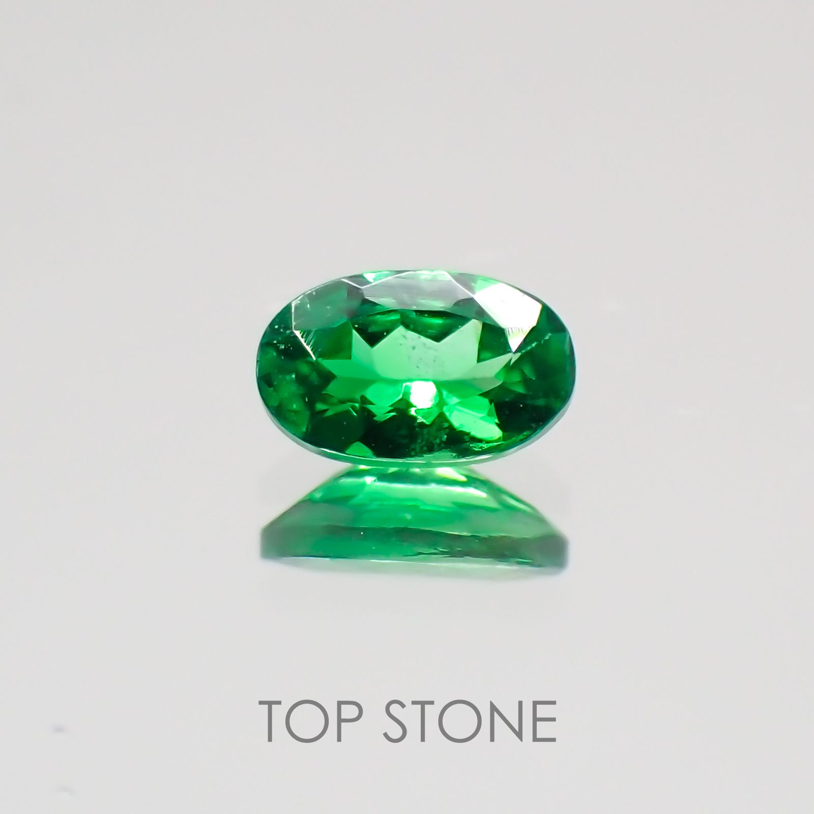 ツァボライト タンザニア産 ルース 0.22ct[21069918]4.8×2.9mm前後