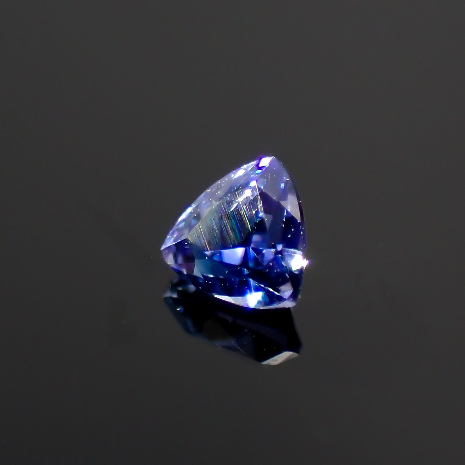 ベニトアイト アメリカ・カリフォルニア州産 0.064ct[230823214]2.4x2.4mm前後