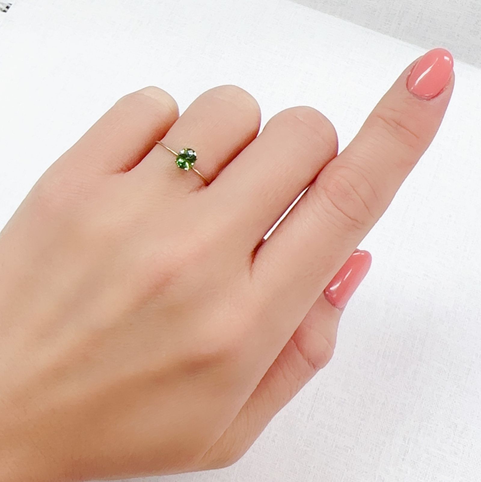 グリーンジルコン(宝石名ジルコン)スリランカ/カンボジア産 0.64ct 識別済[230220687]5.2x4.4mm前後