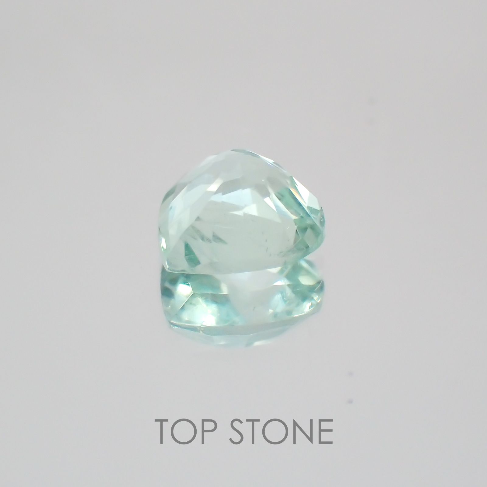 ミントベリル(宝石名グリーン・ベリル) ブラジル産 0.56ct 識別済[21069830]5.8×5.8mm前後