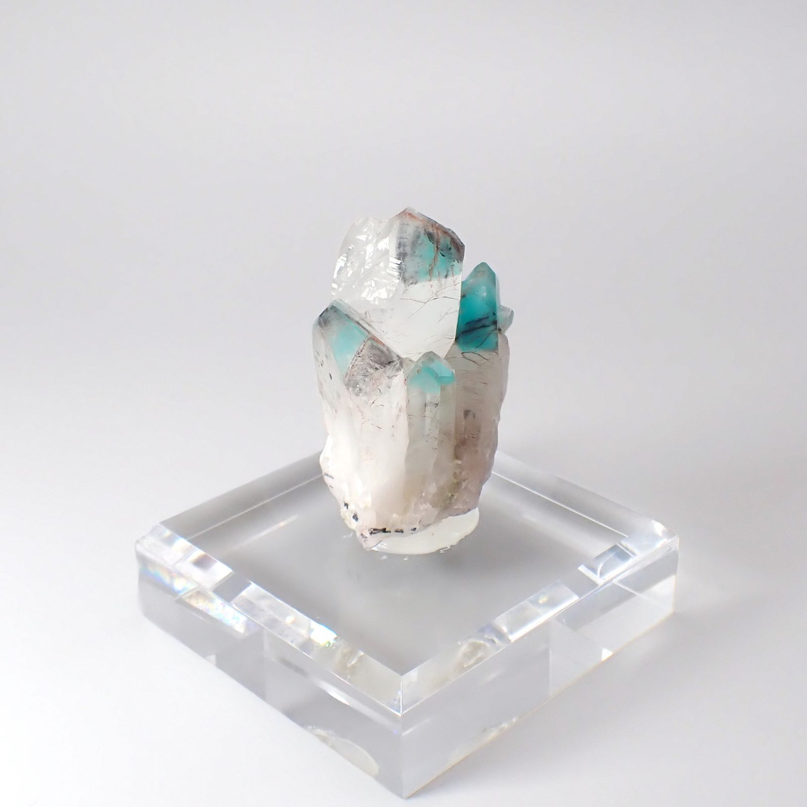 アホイトインクォーツ原石 南アフリカ・メッシーナ鉱山産 アクリル台座付き 378.48ct(75.69g) / 40.5x36.6x59.7mm前後 [260532293]