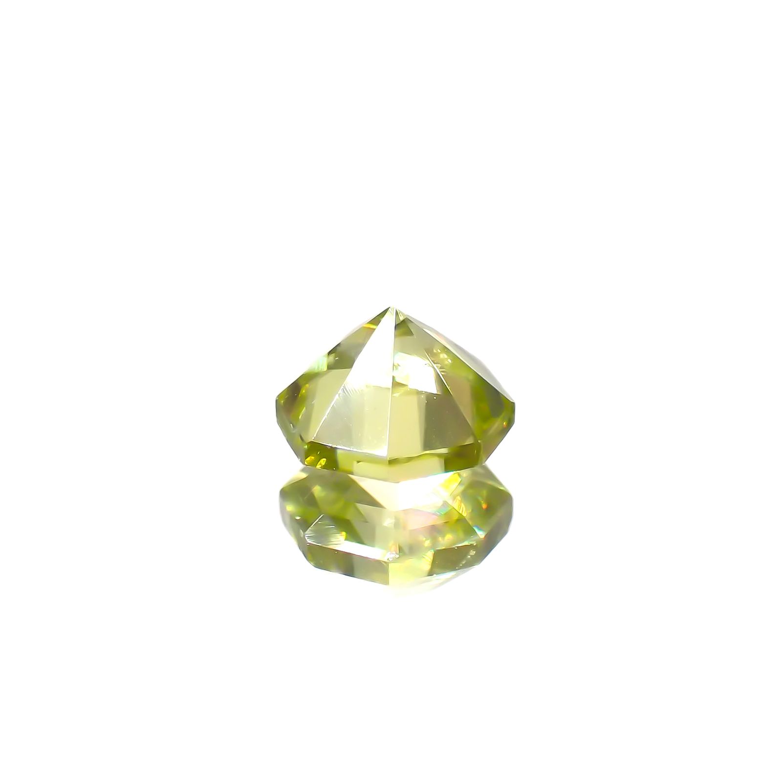 ◇オクタゴンカット◇スフェーン(宝石名スフェーン)マダガスカル産 0.68ct 識別済[231224750]5.2x5.2mm前後