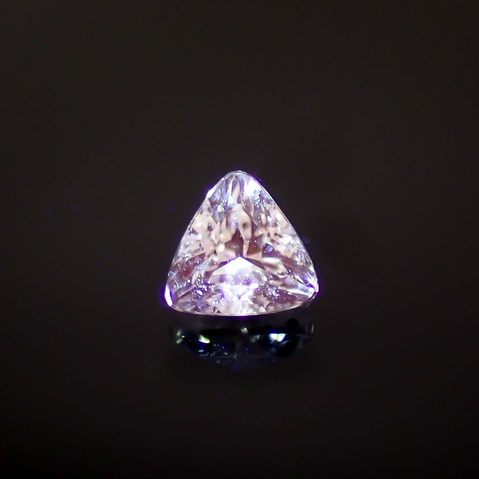 リューコガーネット ビルマ産 0.16ct[230923369]3.1x3.2mm前後
