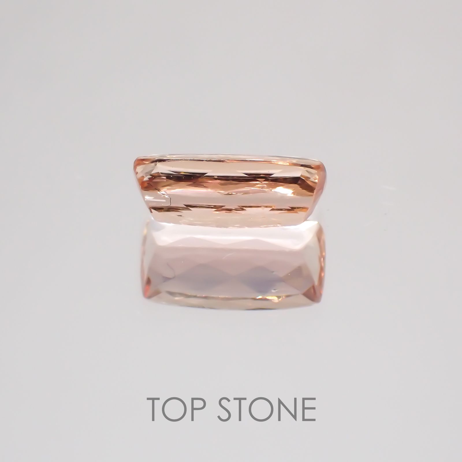 インペリアルトパーズ ブラジル産 ルース 1.28ct[20032031]9.1×4.9mm前後