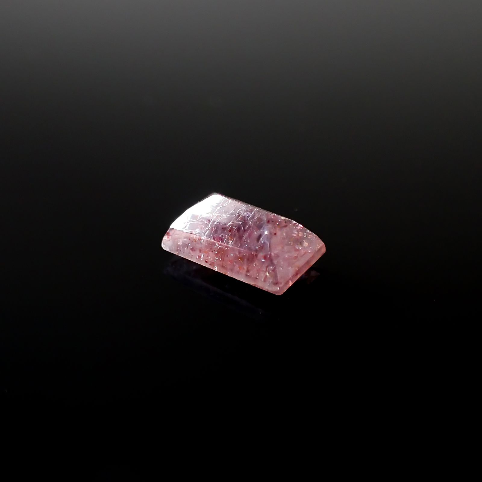 ブラッドショットアイオライト インド産 1.92ct[240125384]9.5x5.7mm前後