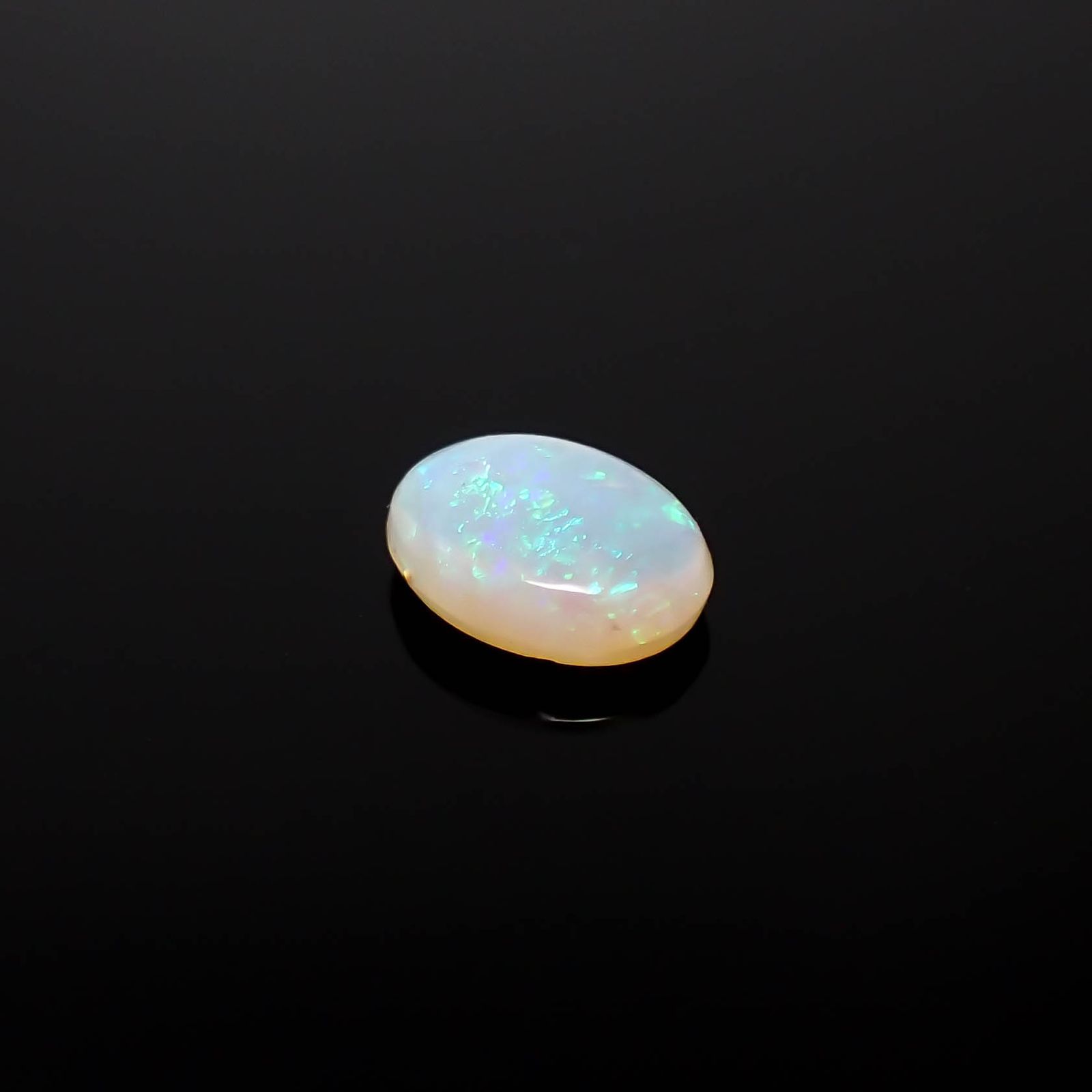 オパール オーストラリア産 0.85ct[240125295]8x5.9mm前後