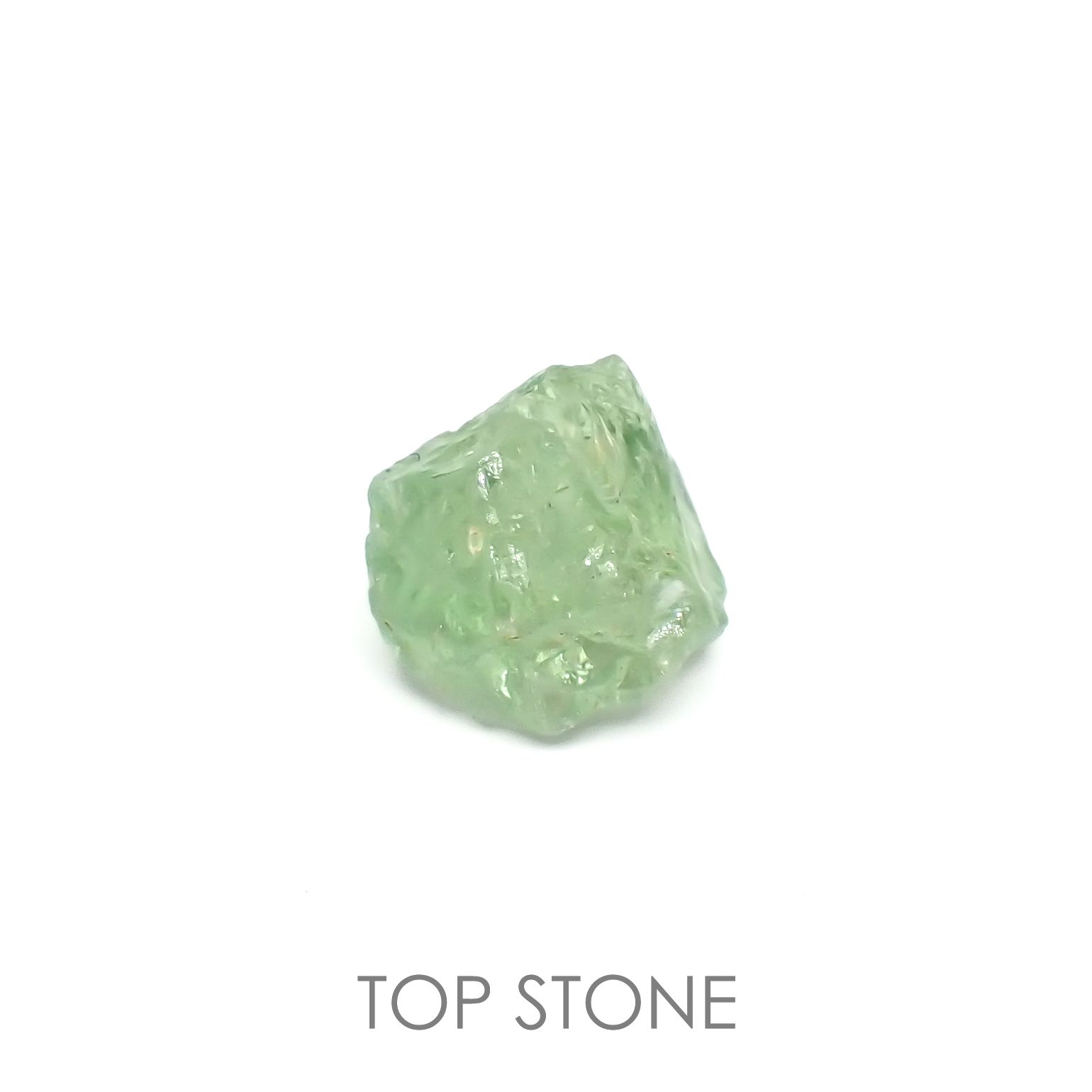 バナジウムコーネルピン原石(宝石名コーネルピン)タンザニア・タンガ州産 3.65ct 識別済[220716909]7.9x8.8mm前後